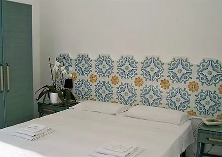 4 Stagioni Hotel *