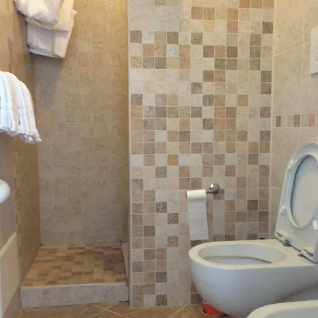 4 Stagioni Hotel *