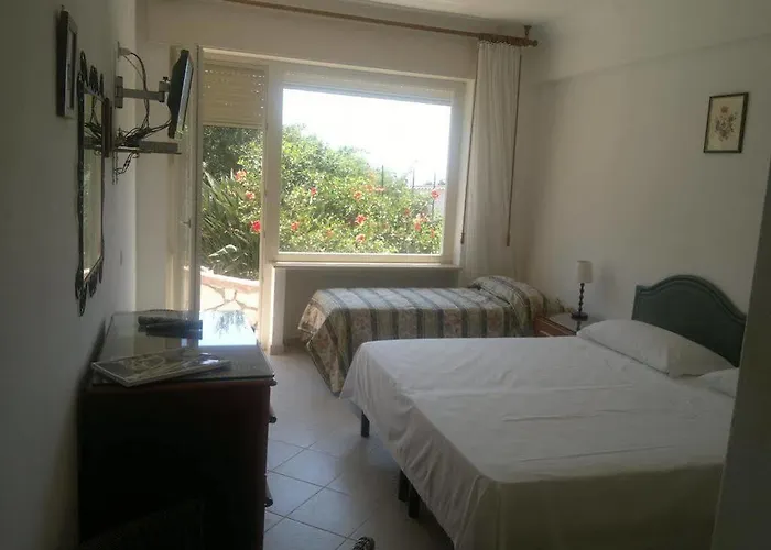 4 Stagioni Hotel *